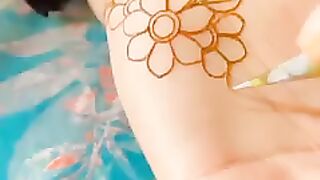 Front hand mehndi design
