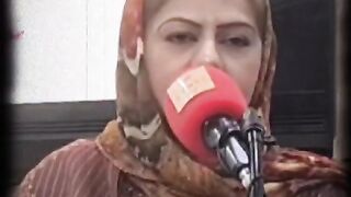 عنبرین خان : تمھارے پاس ابھی اور کتنے راستے ہیں