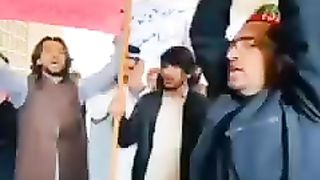 Pakistani awam ke ajkal halat toba toba