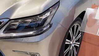 Lexus 570 luxury