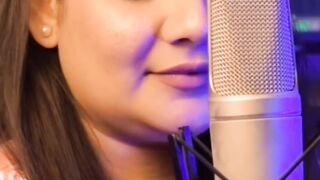 Kahani Suno Song Female Version