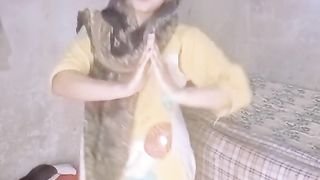 ہتھ جوڑ کے میں انو سمجھاواں گی