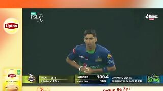 Cracking 4 runs shot by Sikandar Raza