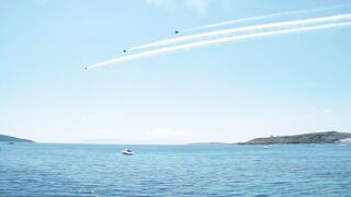 Aerobatic entertainment with F16 fighter jets