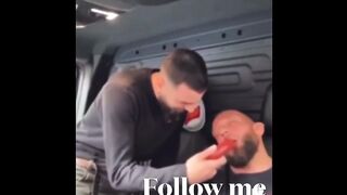 Reason you should never trust your friends. That stare down though #prank