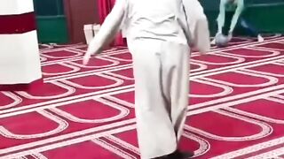 Respect mosque ????