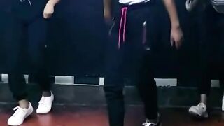 janvi_dubey_dance_class_viral_video