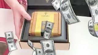 Gordon Ramsay Tries Most Expensive Chocolate Bar!
