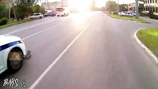 MOTORCYCLE CHASES . MOTOBAT . Traffic police . police