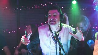 Веселые ребята - Розовые розы Vs Безумные 30 (VJ Romanovski)