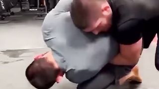 Khabib nurmagomedov training fight