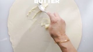 Cheese parathaچیزی پراٹھا