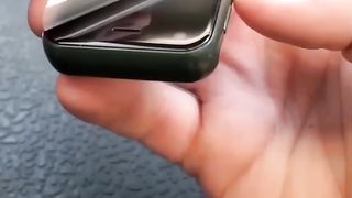 Small android mobile phones are available for iPhone