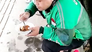enjoy eating
