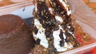 Chocolate fudge brownie with vanilla icecream, molten lava