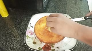 Simple spong cake recipe /spong Cake recipe for bignners by Aishachaudhary