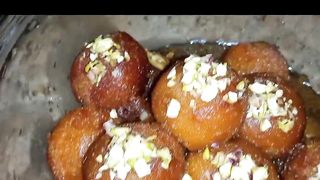 Gulab Jamun Recipe - Gulab Jamun Recipe By Noreen Siddique - Gulab Jamun Banane K Trica-bakery sweet