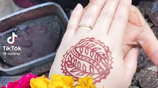 Mehndi k design
