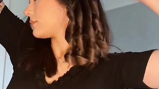 How to curl your hair with hair straightener | hair hack