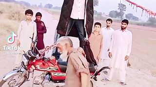Bhaut Gharmi Ha Na Tary Khone Mae