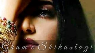 Love Couple Poetry | Mohabbat Bhari Shayari | Romantic Poetry | Urdu Poetry | Urdu Plus