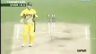 Shoaib Akhtar Took five wickets vs australia cricket channel