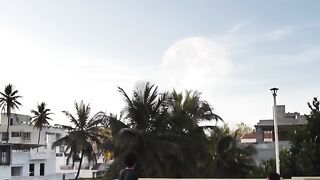 What happens when the moon gets closer to the ground?