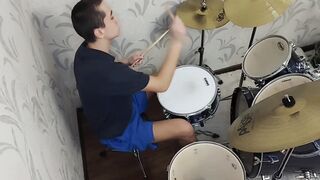 Леприконсы- Хали Гали (игра на барабанах)