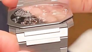 The thinnest mechanical watch