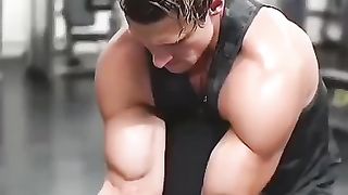 Bicep Game Video for Gym lovers