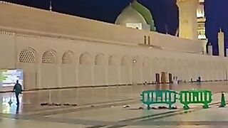Ae kash me ban jao madeeny ka musafir
