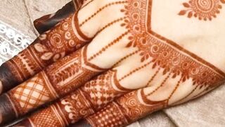 Amazing and trendy bridal mehndi Henna designs