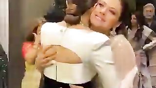 kajol snd ajaydevgn greet sidkiara as they arrived as their ❤️❤️❤️❤️