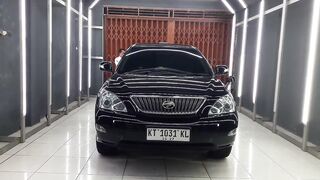 Toyota Harier by Lexus