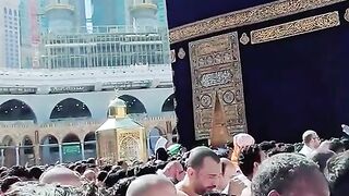 Naik Haji Ke Mekkah