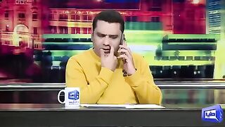 فیصل بھائی ڈاکٹر یاسمین کے جوگر پہن آئے ہیں!