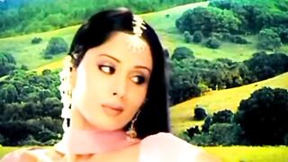 Des main nikla hoga chand