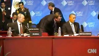 Putin and Obama share a laugh at G-20 (2012)