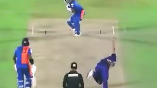 M amir best bowling