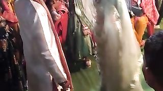Dulha dulhan dance