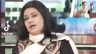 Saba Hameed Best taught against all politicians