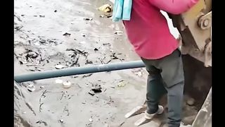 Poor dog rescued by rescue team
