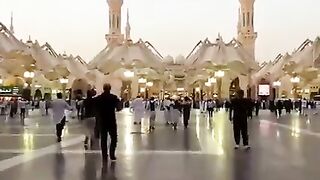 Adzan di Kota Suci Mekah