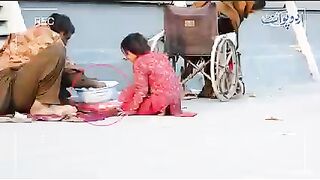 معذور افراد سے بھیک منگوانے والا گروہ پکڑا کیا۔۔۔