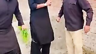 Molvi ko kis me mara