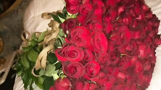 Коли всі люблять Рози а ти ...