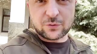 Владимир Зеленский записал видеообращение