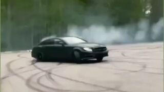 Mercedes drift