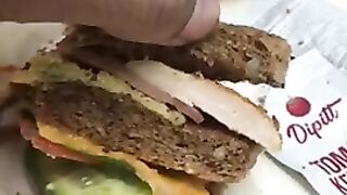 Club sandwich hay yaar mazaa agaya