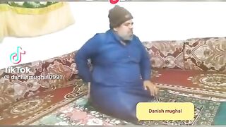 A child beat father badly during prayer